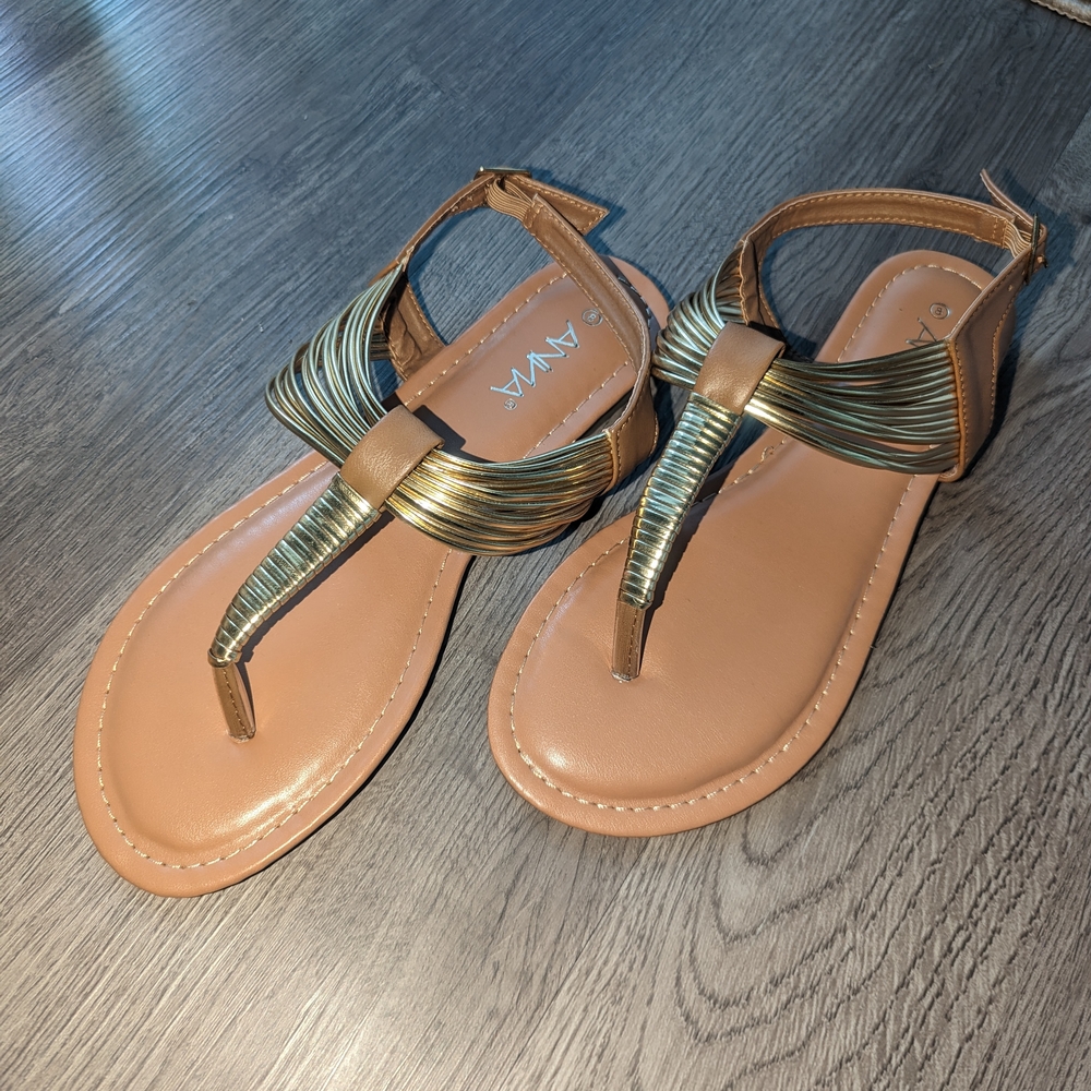 ANNA Women's Tan and Gold Sandals